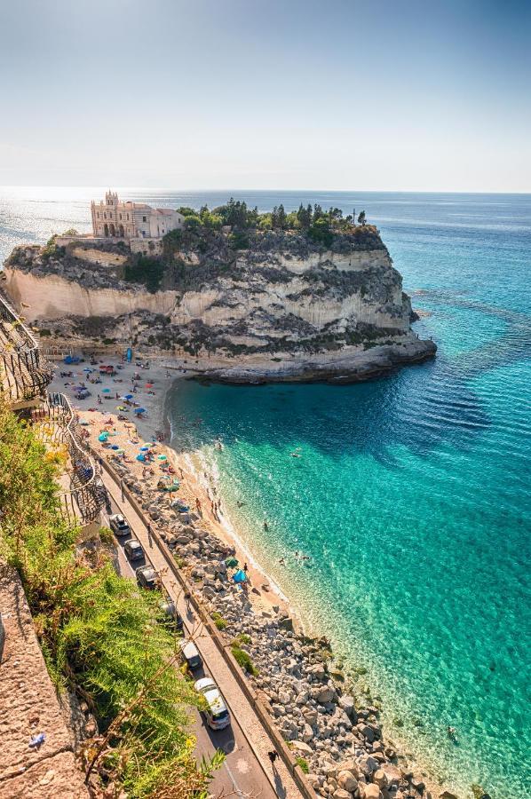 B&B The Sun - Family Rooms Tropea Exteriör bild