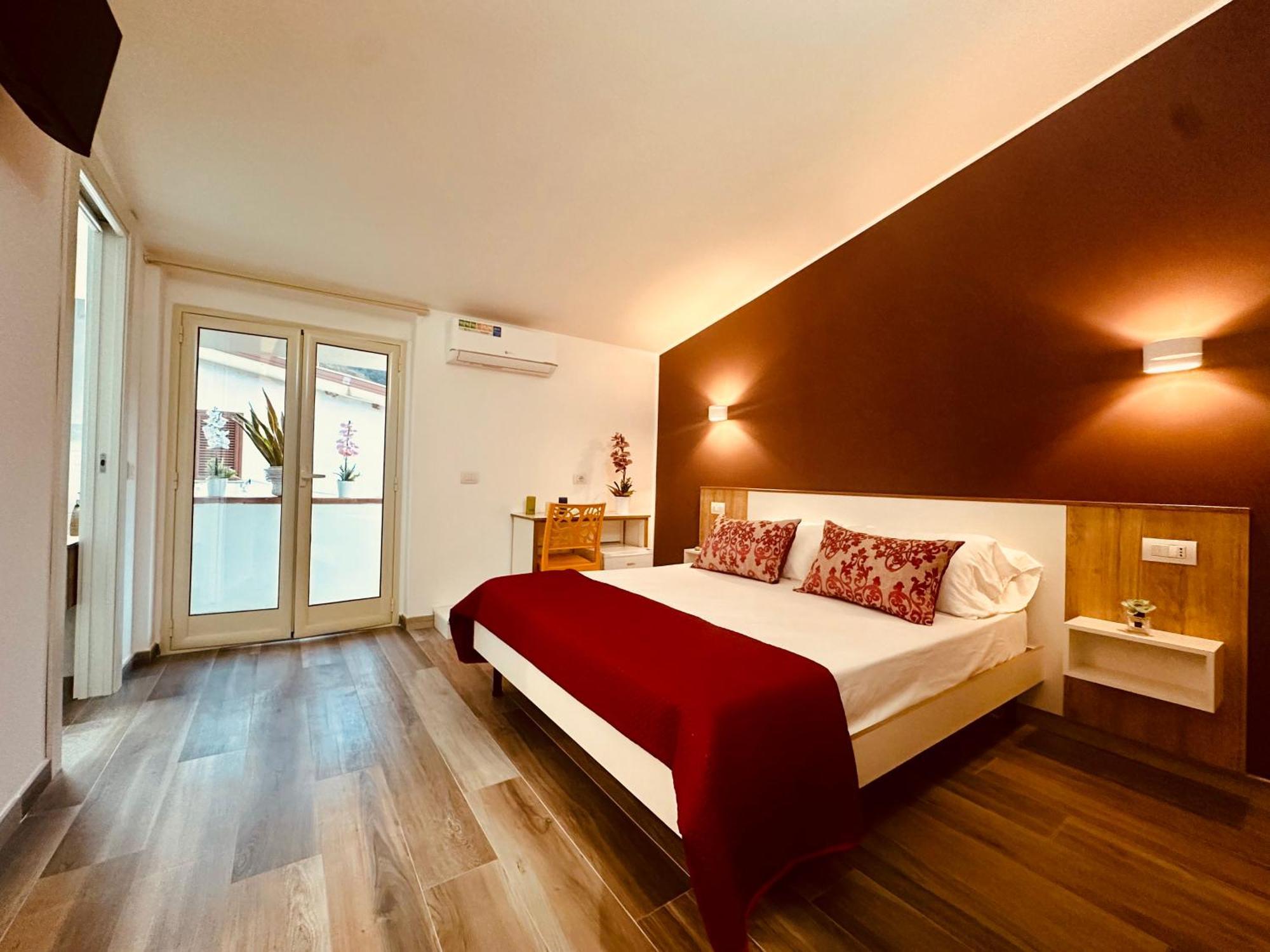 B&B The Sun - Family Rooms Tropea Exteriör bild