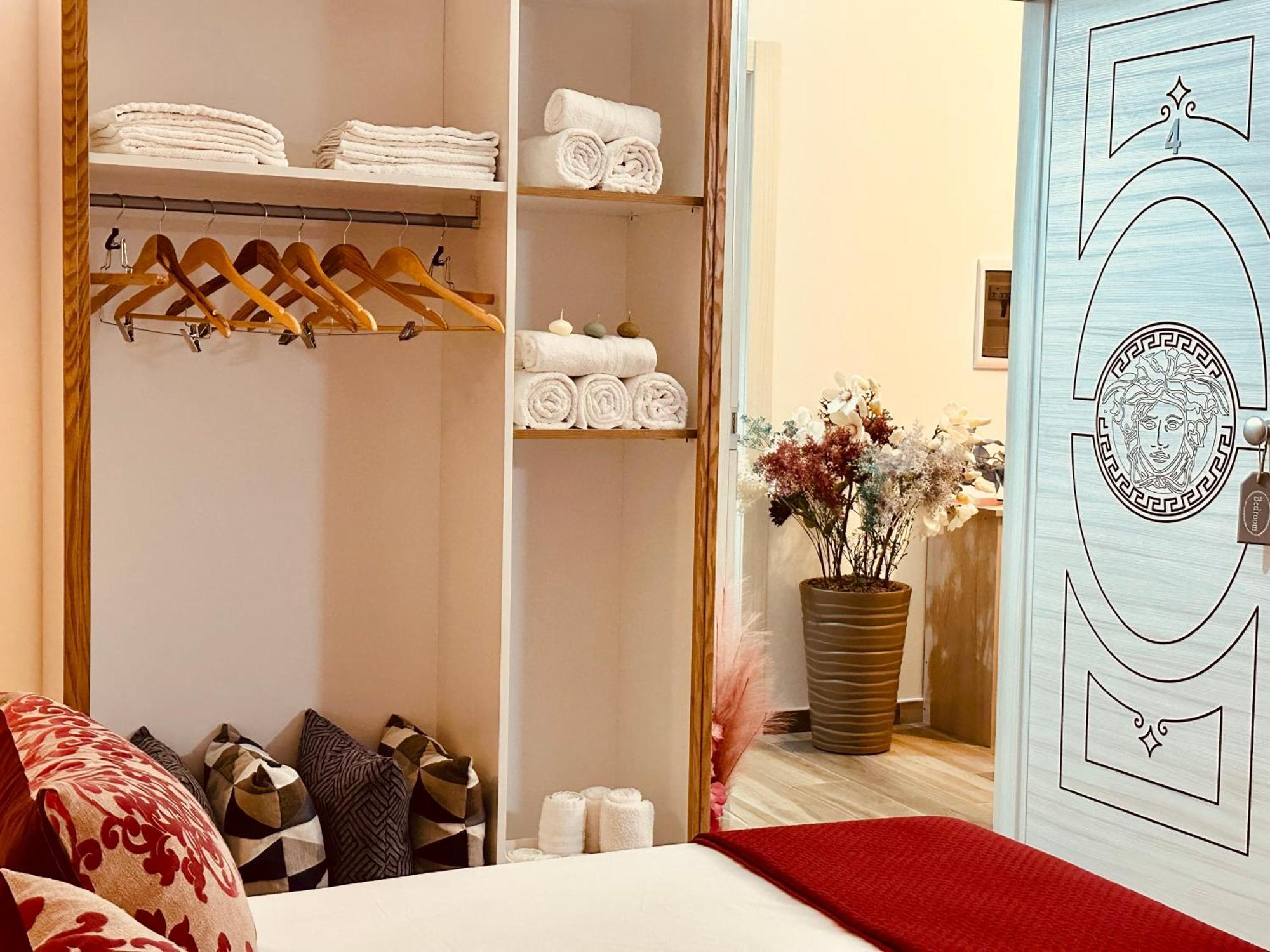 B&B The Sun - Family Rooms Tropea Exteriör bild